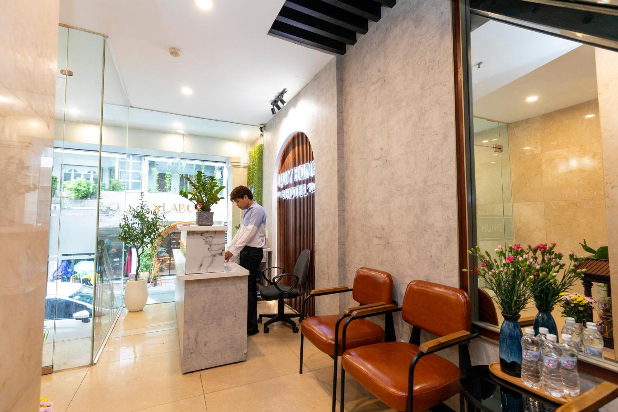 Quy Hung Hotel Central Ho Chi Minh City Bagian luar foto