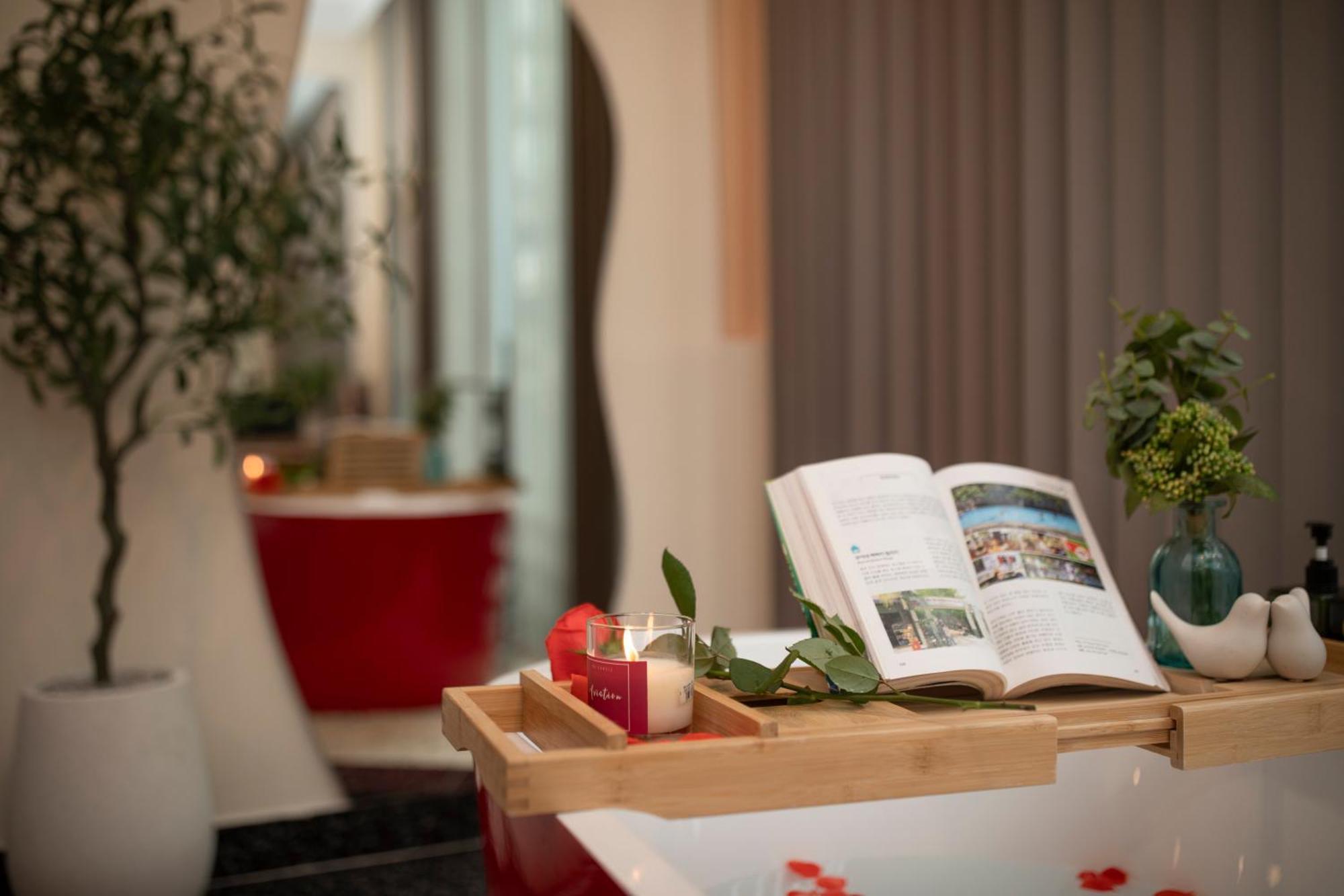 Quy Hung Hotel Central Ho Chi Minh City Bagian luar foto